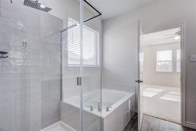 Building Photo - 11120 Canyon Oak St