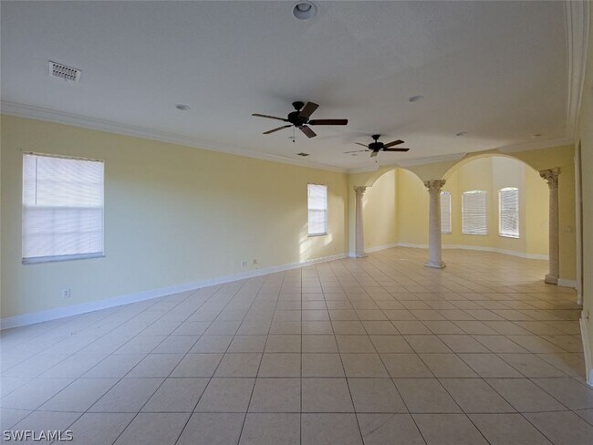 Building Photo - 6139 57th Ct