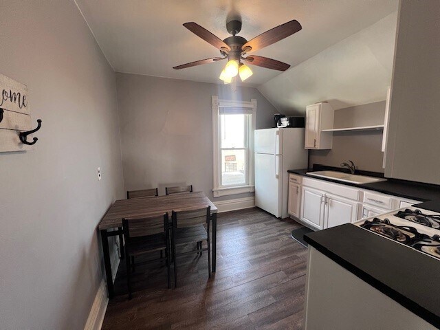 Building Photo - 317 Lake Ave