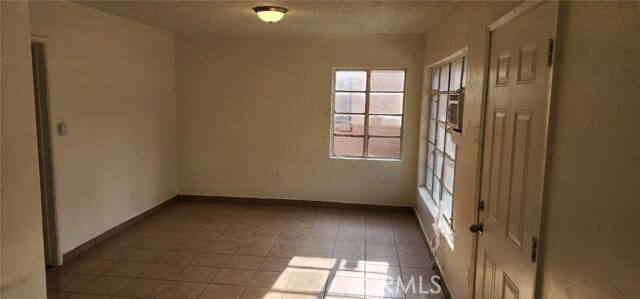 Building Photo - 1143 N Mayfield Ave