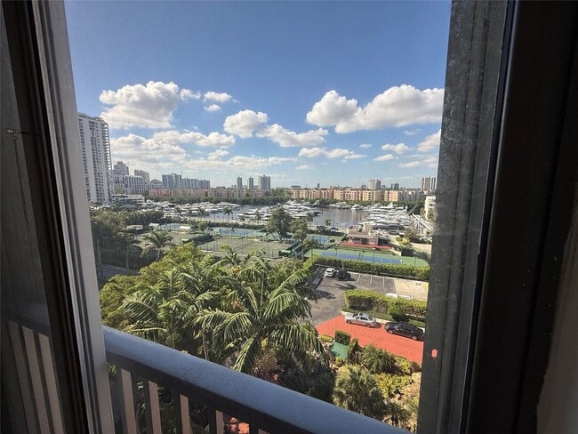 Building Photo - 19707 Turnberry Way