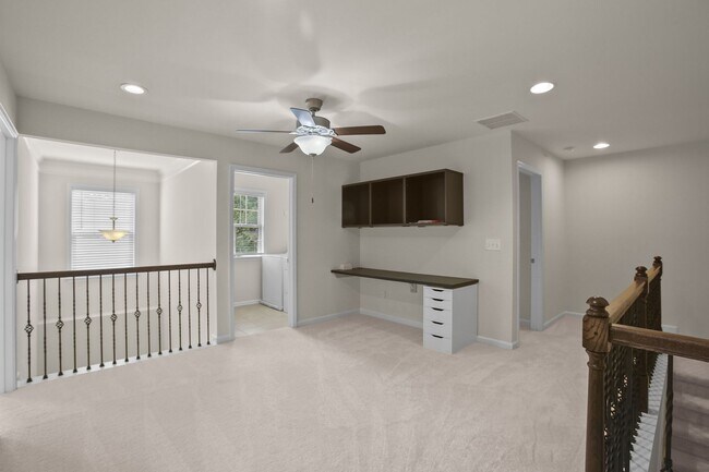 Building Photo - 248 Vinca Cir