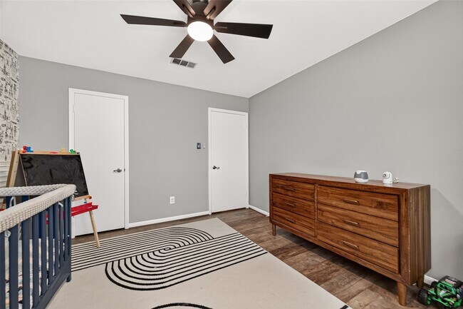 Building Photo - 23011 Fox Hunt Dr