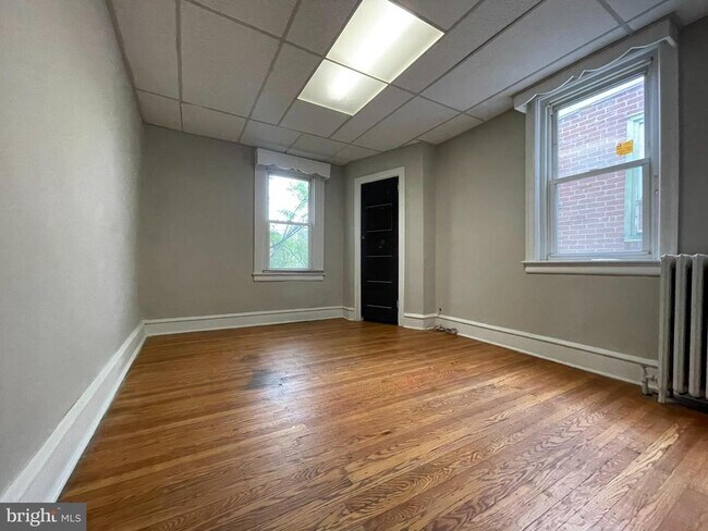 Building Photo - 1784 Brill St