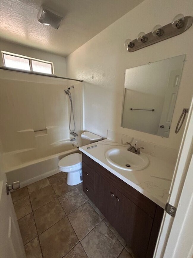 Building Photo - Newly Remodeled Apartments
