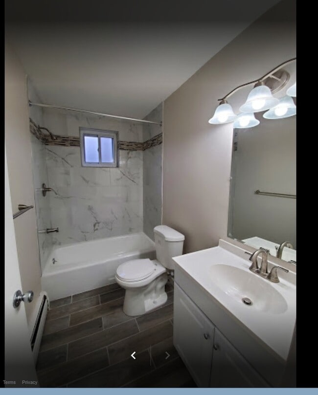 Building Photo - Offer Ends Soon! Up Your Living, Not Your Rent