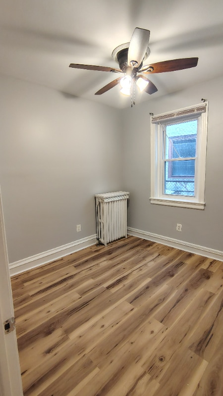 Building Photo - 523 W Nedro Ave