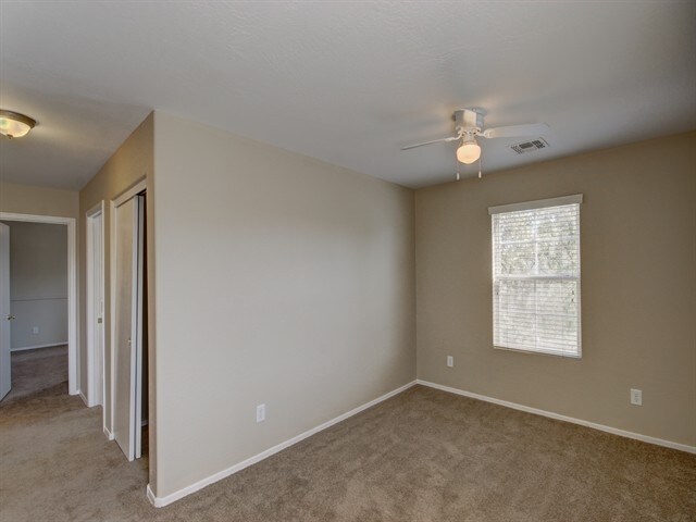 Building Photo - 2656 S 89th Dr