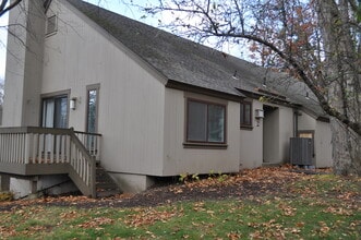 Building Photo - 29 Crocus Ln