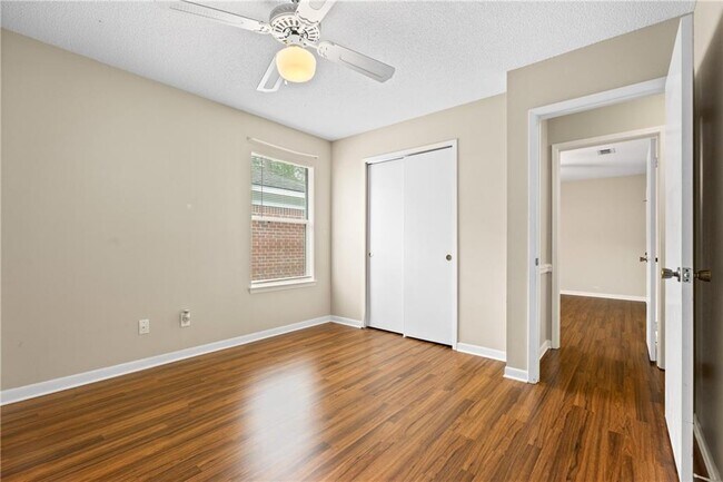 Building Photo - 3505 Pepper Ridge Dr