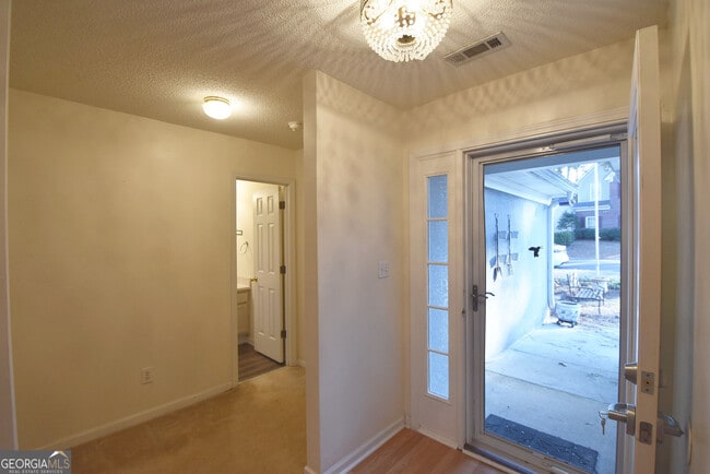 Building Photo - 715 S Fairfield Dr