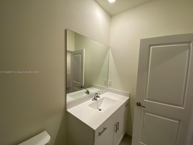 Building Photo - 3382 W 112th St