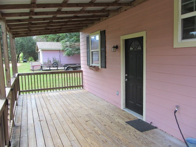 Building Photo - 210 FM247