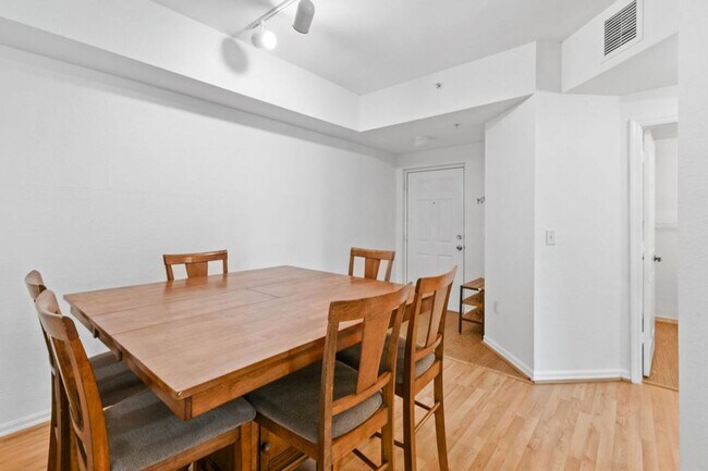 Building Photo - 2727 Anzio Ct