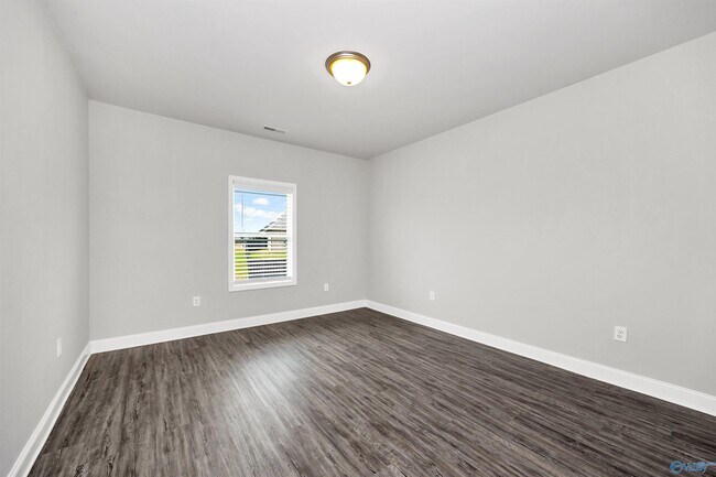 Building Photo - 134 Heritage Lakes Blvd