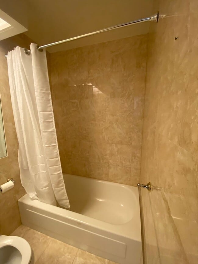 Building Photo - Harbor City- Single Family Home