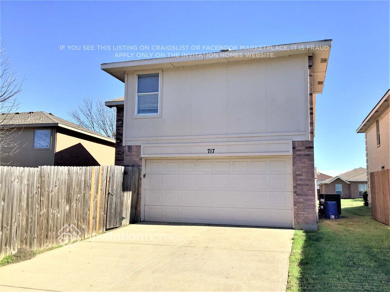 Building Photo - 717 Duke Dr