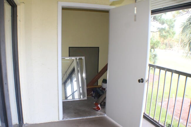 Building Photo - 1082 Keystone Dr