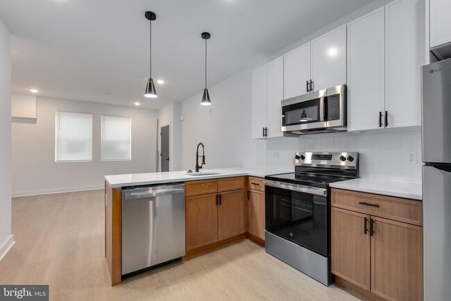 Building Photo - 2350 N 16th St