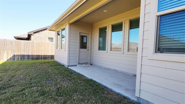 Building Photo - 3805 Thomas Plns Dr