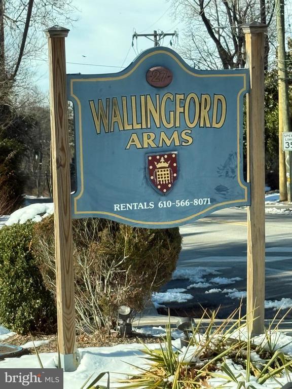 Building Photo - 27 Wallingford Ave