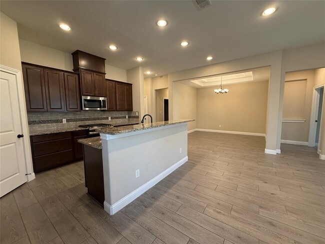 Building Photo - 19070 Minero Ln