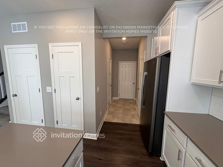 Building Photo - 6488 Inspire Cir S