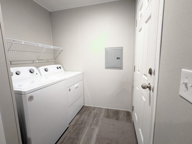 Building Photo - 607 Ohio