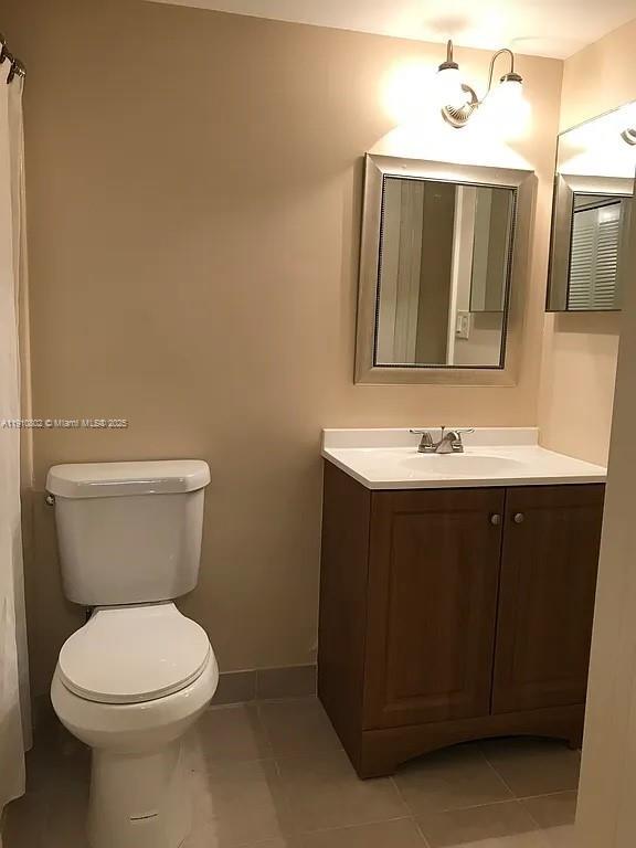 Building Photo - 6031 Shaker Wood Cir