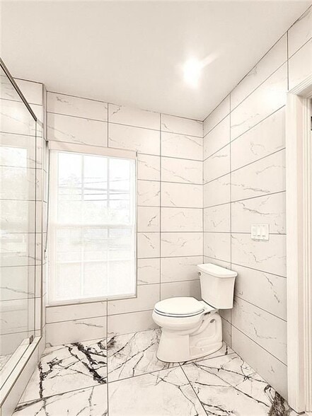 Building Photo - 200 W Paces Ferry Rd NW