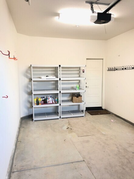 Building Photo - 41299 St Croix