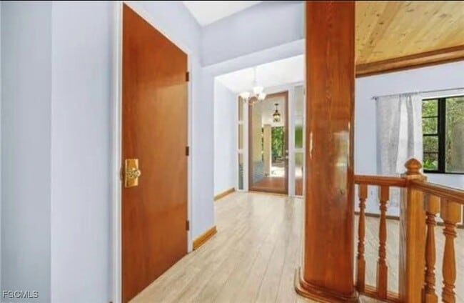 Building Photo - 3745 27th Ave SW