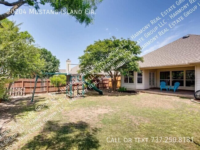 Building Photo - 20204 Mustang Island Cir