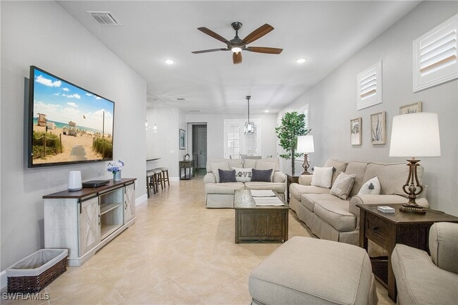 Building Photo - 7674 Jacaranda Ln