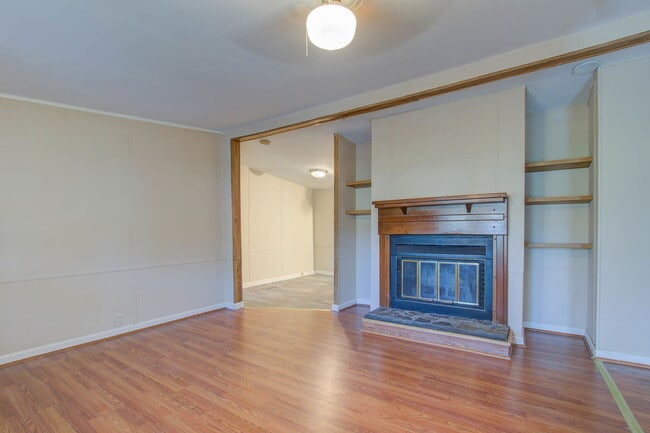 Building Photo - 756 Seaman Ln