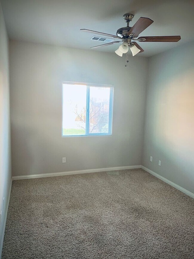 Building Photo - Beautiful Home in Northwest Bakersfield