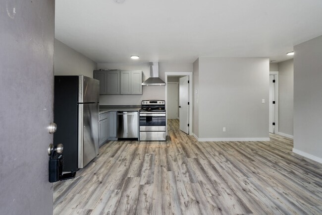 Building Photo - 2BR with dishwasher, on site laundry!