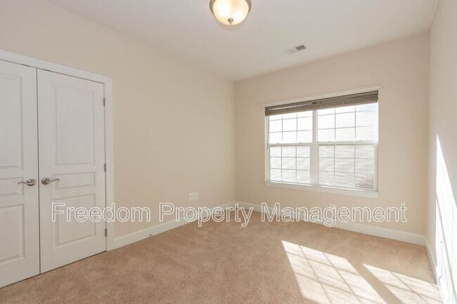 Building Photo - 10774 Monocacy Way