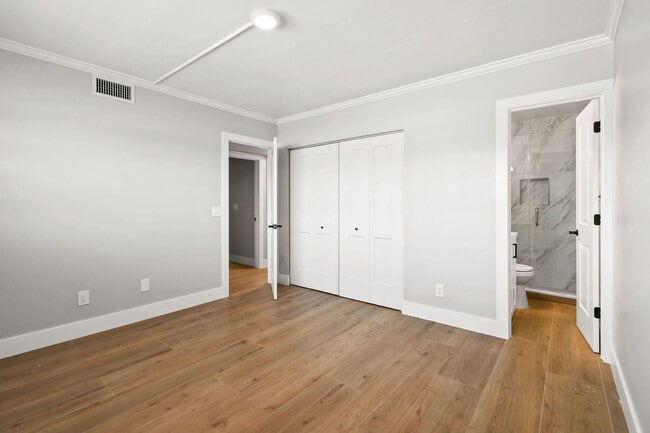 Building Photo - 324 Southwind Dr