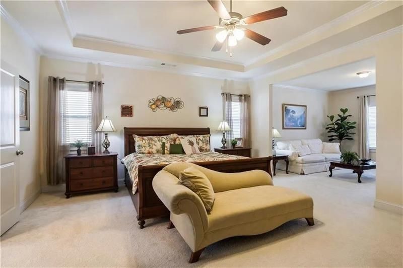 Building Photo - 1440 Dahlia Dr