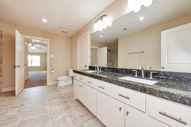 Building Photo - 13405 Preston Cliff Ct