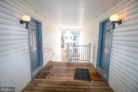 Building Photo - 1337 Waterford Dr