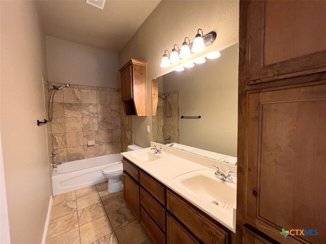 Building Photo - 201 Sladecek Dr