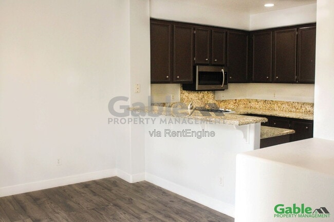 Building Photo - 24210 Amaryllis Ct