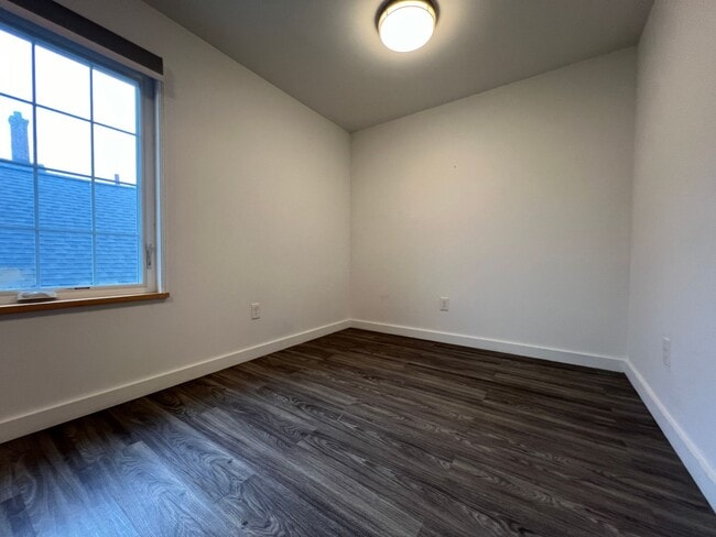 Building Photo - 3109 Hancock Ave