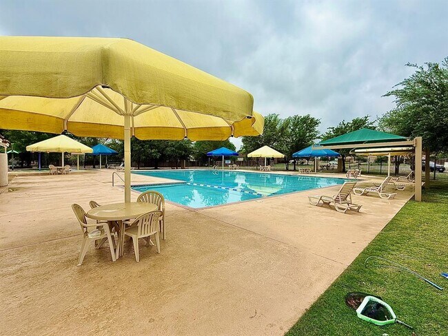 Building Photo - 245 Sheep Trail Dr