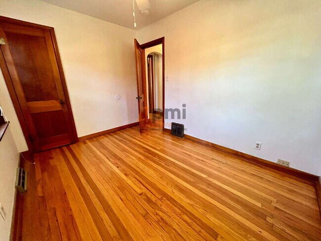 Building Photo - 9344 Keilman St