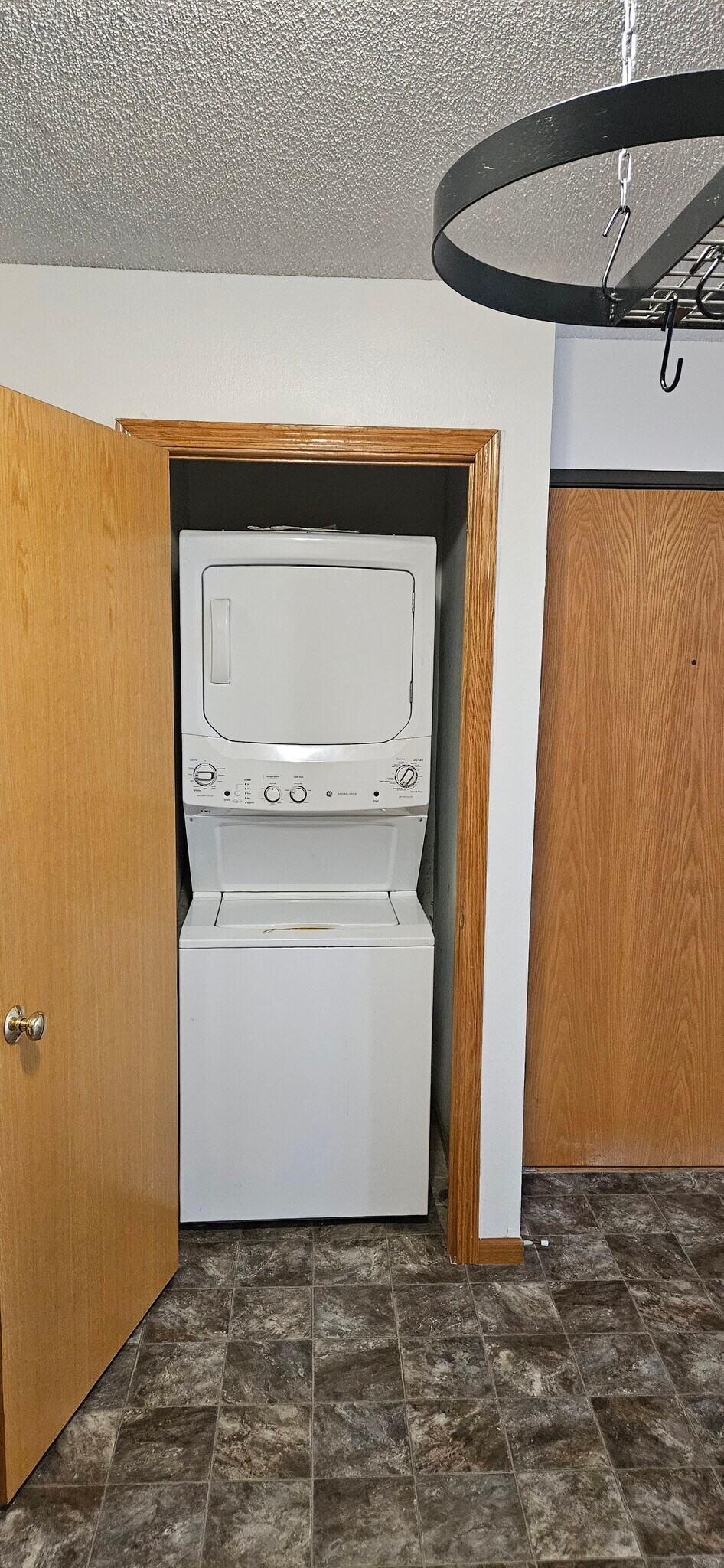 Laundry - 876 Boston Way