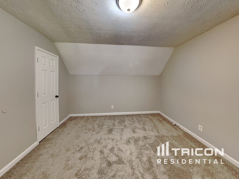 Building Photo - 2851 Forest Wood Dr