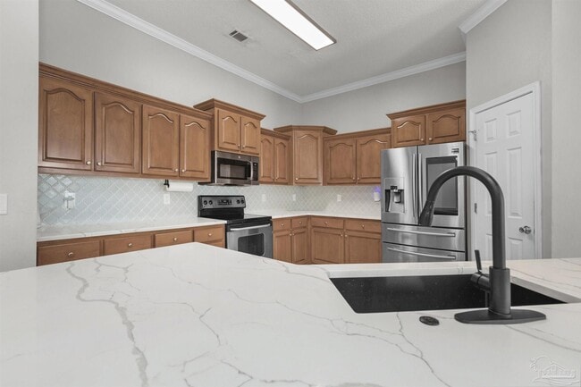 Building Photo - 2491 Parkridge Dr